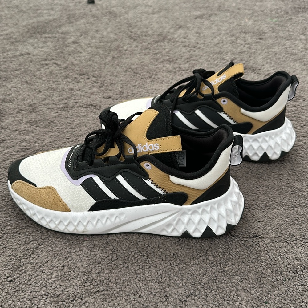 Adidas Sneakers Size 8